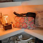 Besondere Lampen und Taschen