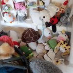 Gehäkelte und genähte Tierchen